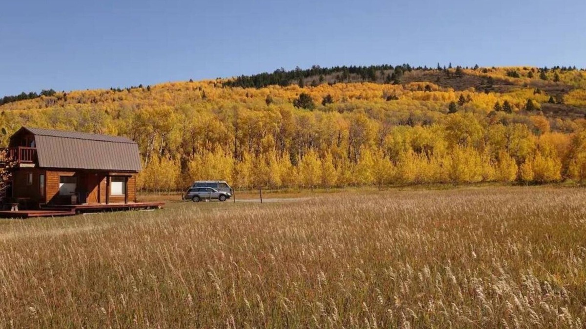 Victor House | Intimate Mountain Cottage in Teton Valley