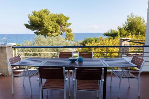 Paralia House | Into The Blue Villa