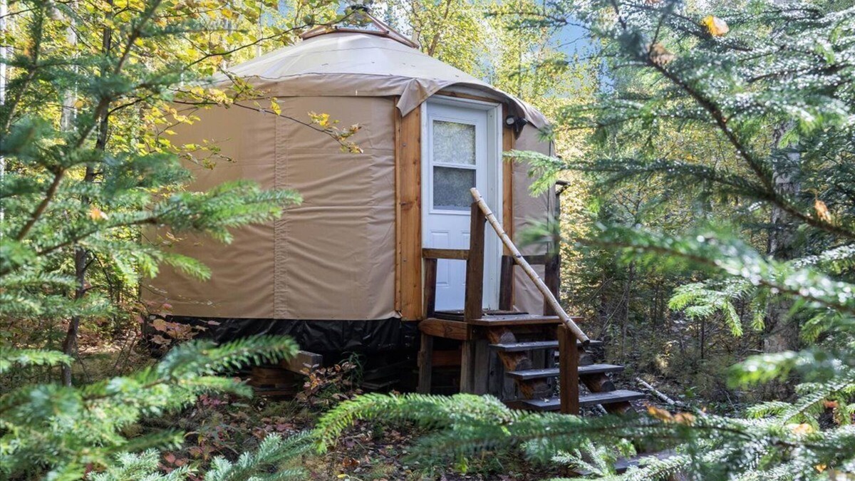 Fairbanks Bed & Breakfast | Into the Woods- a luxury yurt glamping experience