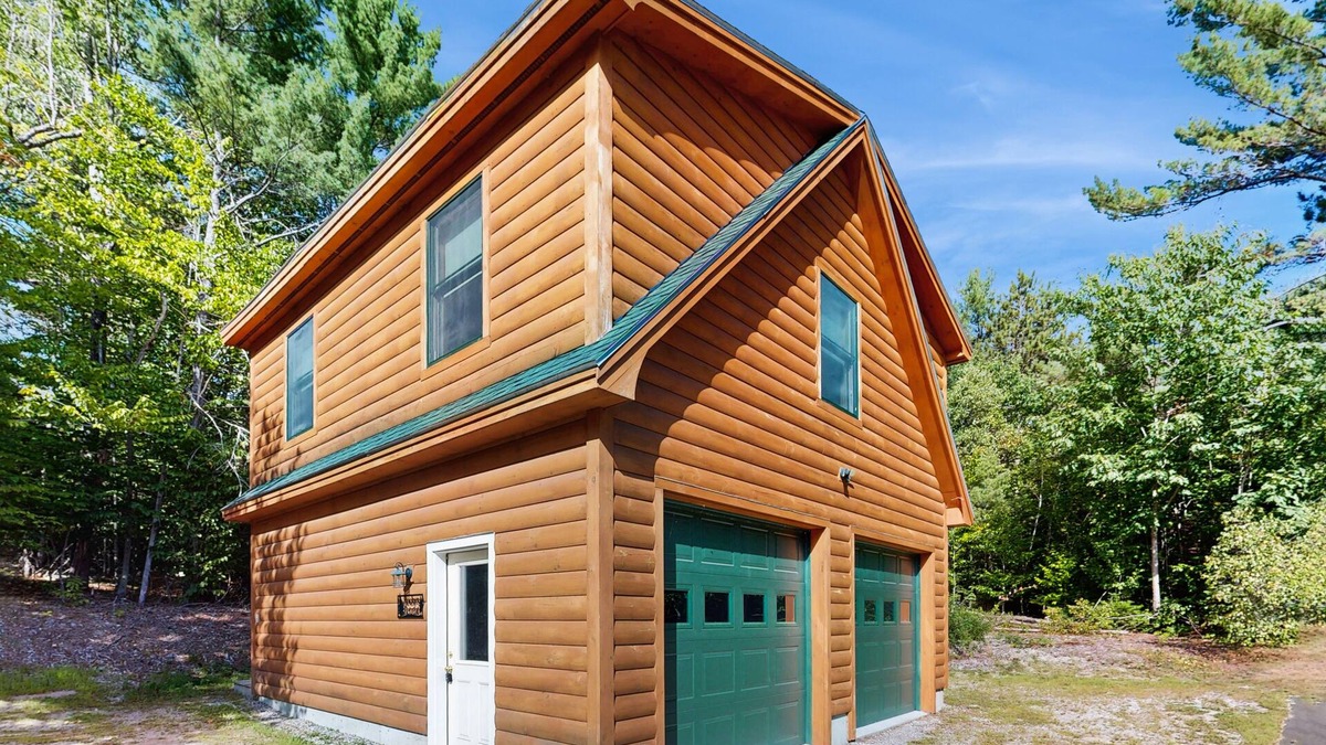 Greenwood Apartment | Inviting garage apartment with everything you need and easy access to Mt. Abram