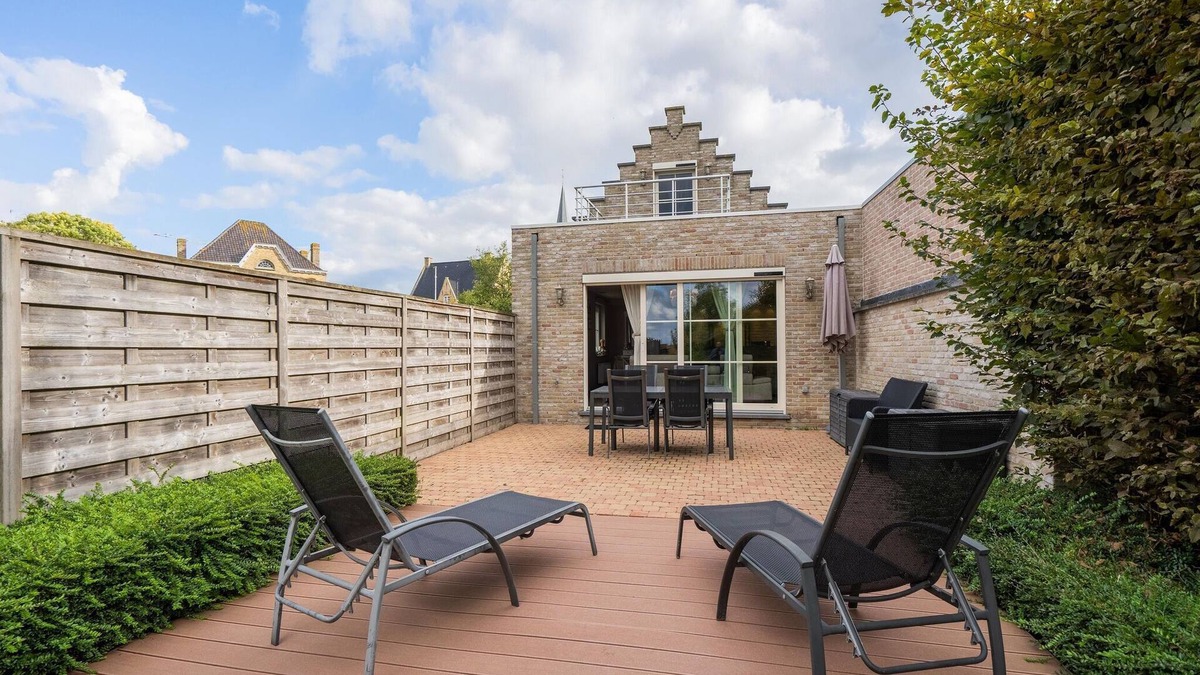Ramskapelle House | Inviting holiday home in Nieuwpoort with garden