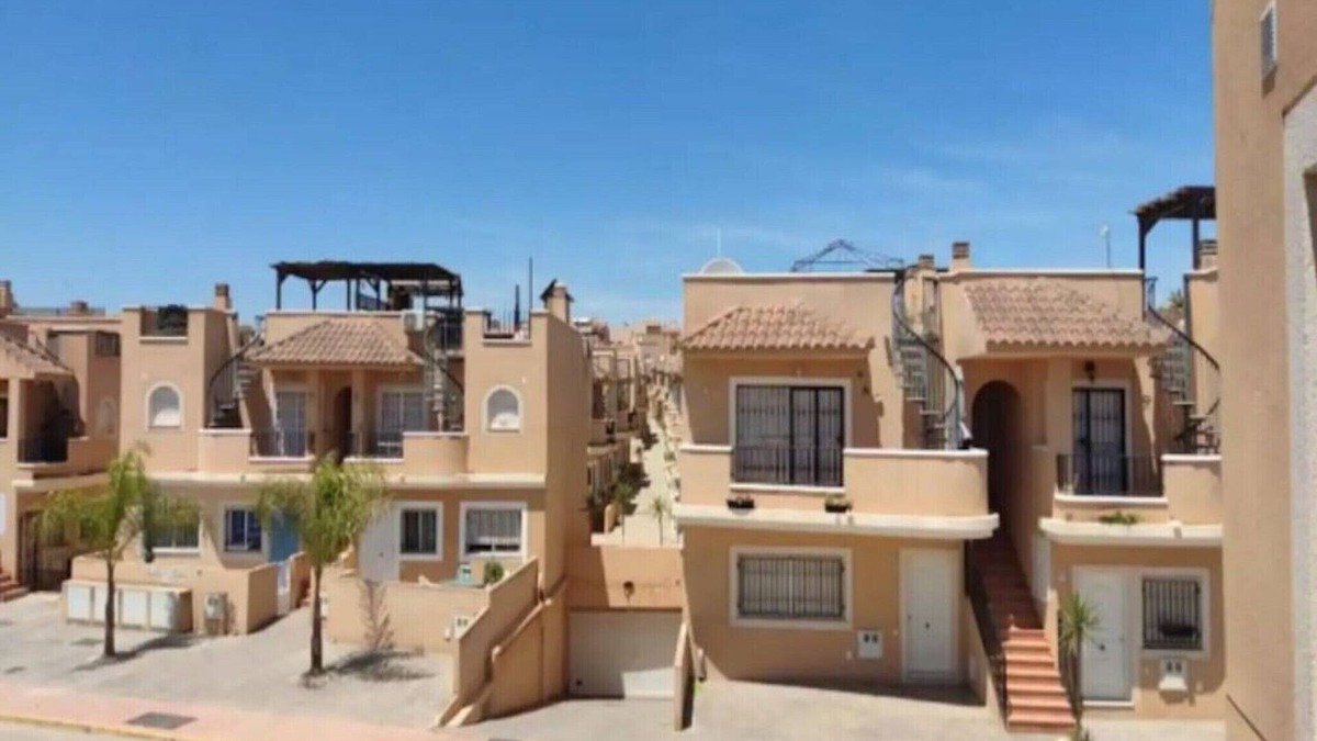 Palomares House | Inviting holiday home with pool