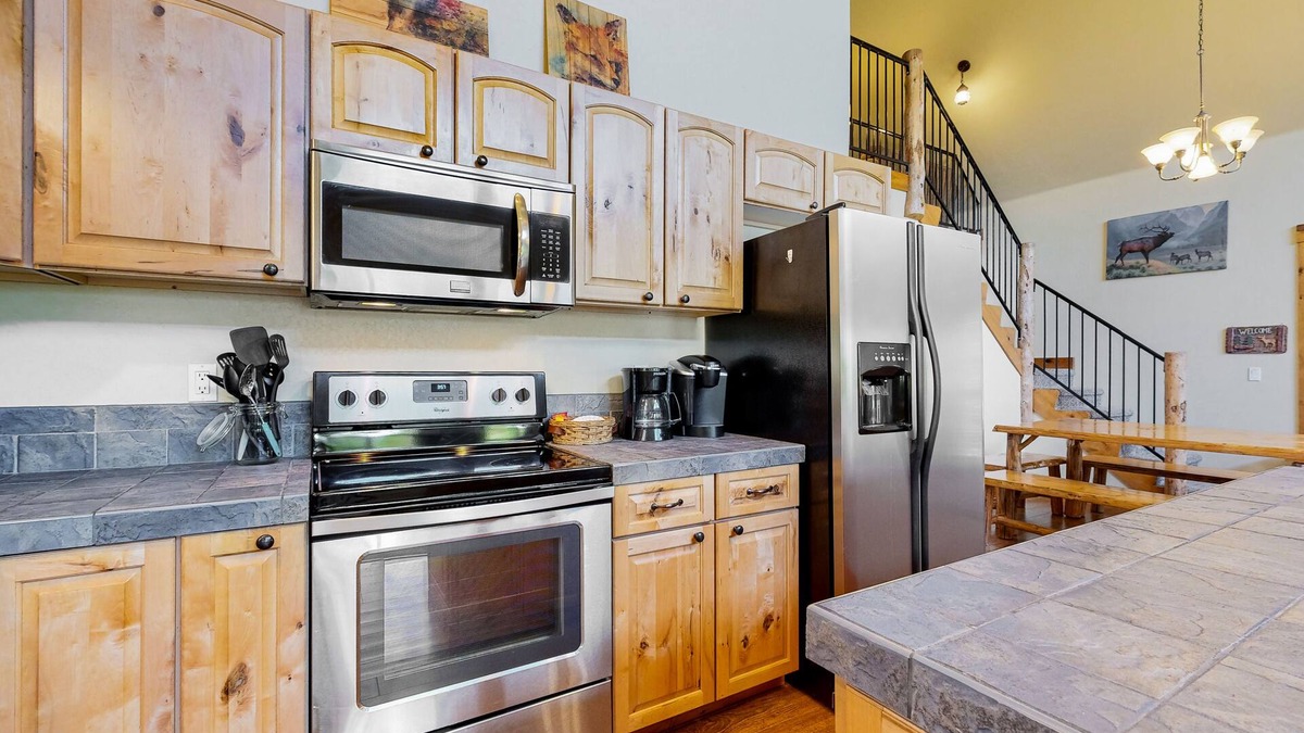 Rivers Crossing Cabin | Inviting home with private balcony, grill, W/D, & great location
