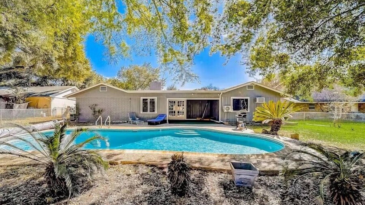 Pecan Valley House | Inviting home with heated pool and dog-friendly