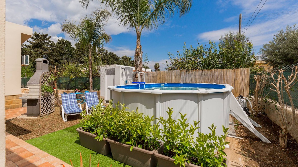 Avola House | Irene's house with pool, parking & wi.fi