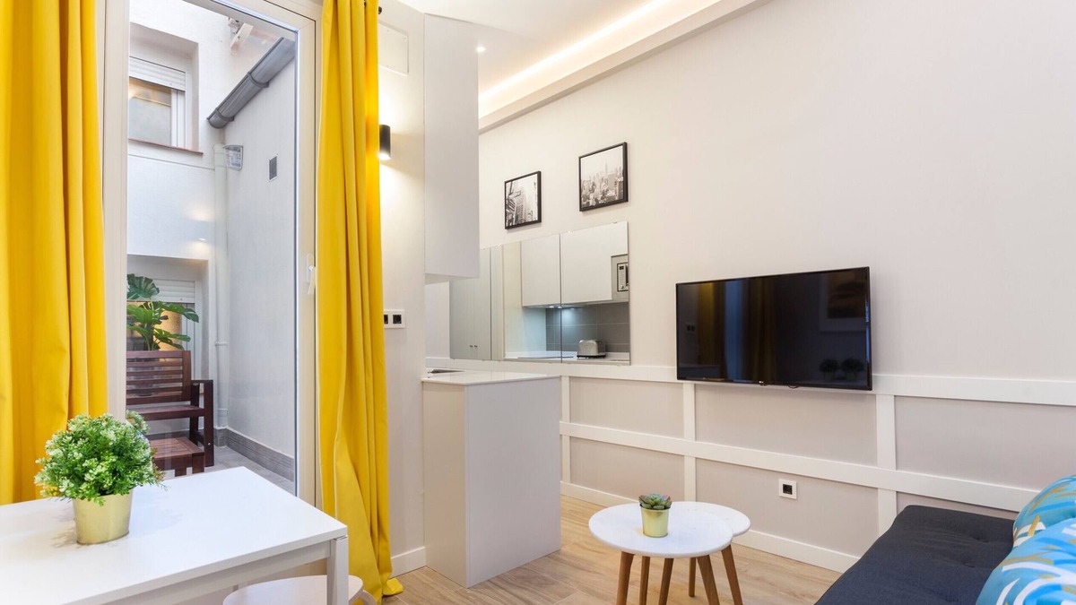 Guindalera Apartment | Iriarte Studio apartment in Madrid