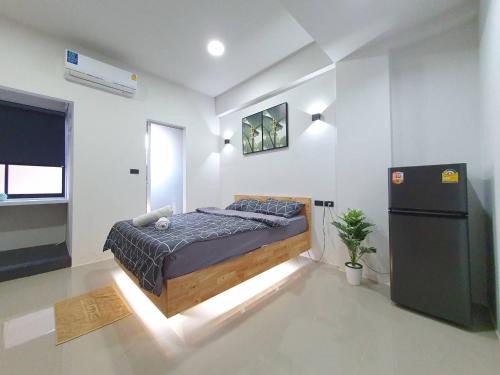 Phra Pradaeng Apartment | Irich residence South Samrong 6 Kms BTS-Pu Chao
