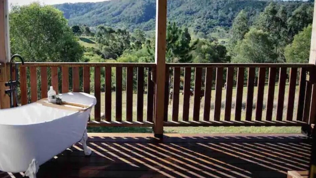 Moreton Bay Region Cottage | Ironbark Eco Luxury Cottage