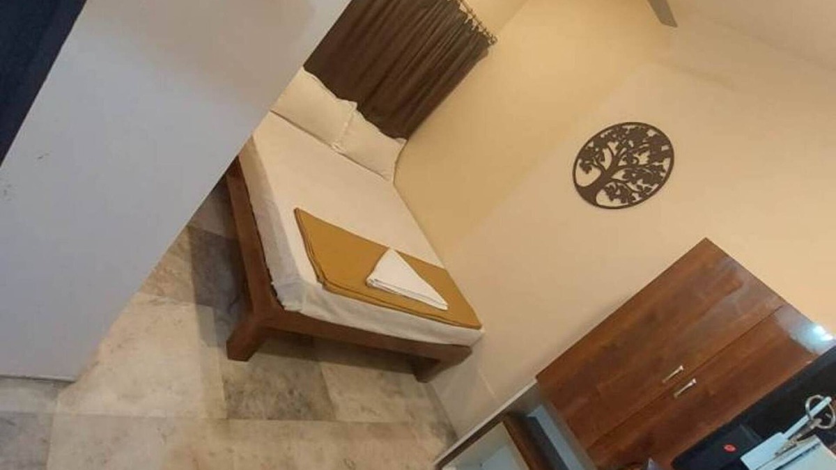 Nizamabad Hotel | iROOMZ City Lite Lodge