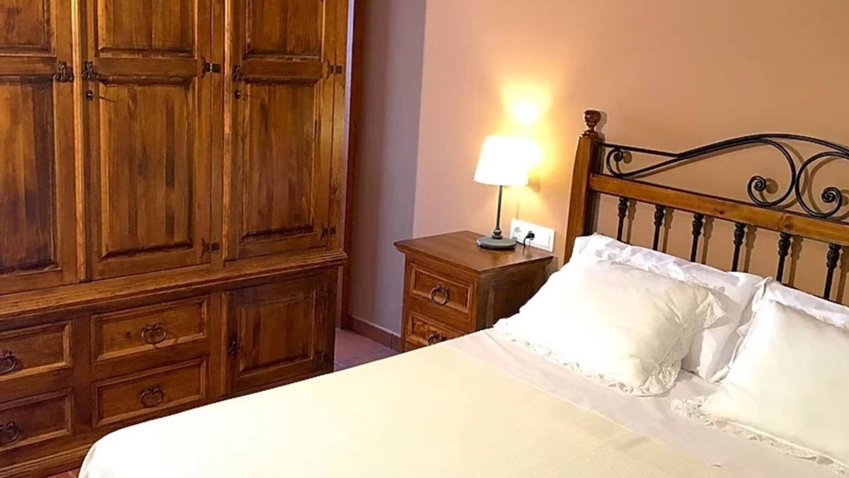 Corral de Ayllon Apartment | Isabel's Rosales - Double Studio (2)