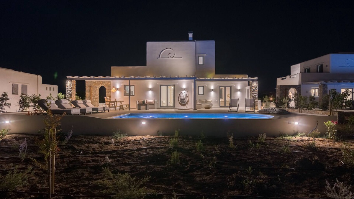 Naxos Town Villa | Isalos Villas Naxos
