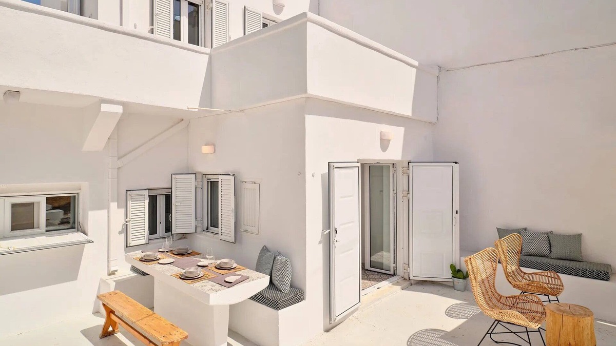 Psathi Villa | ISholidays Kimolos Psathi Beach House