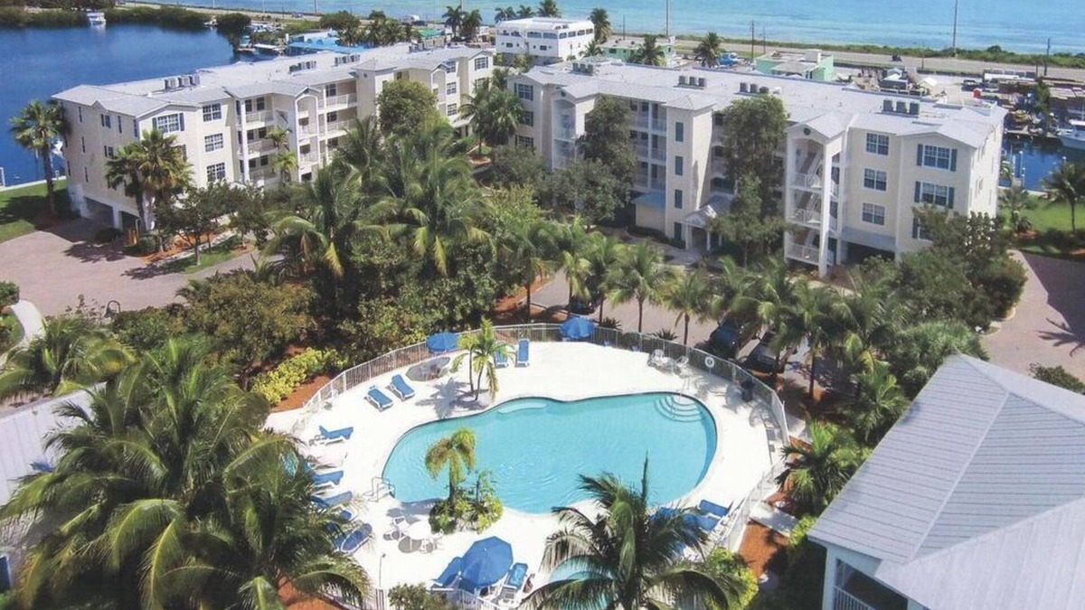 Islamorada Condo | Islamorada Bay Harbour 2/2.5 Condo Free DOCK included MONTHLY DISCOUNTS!