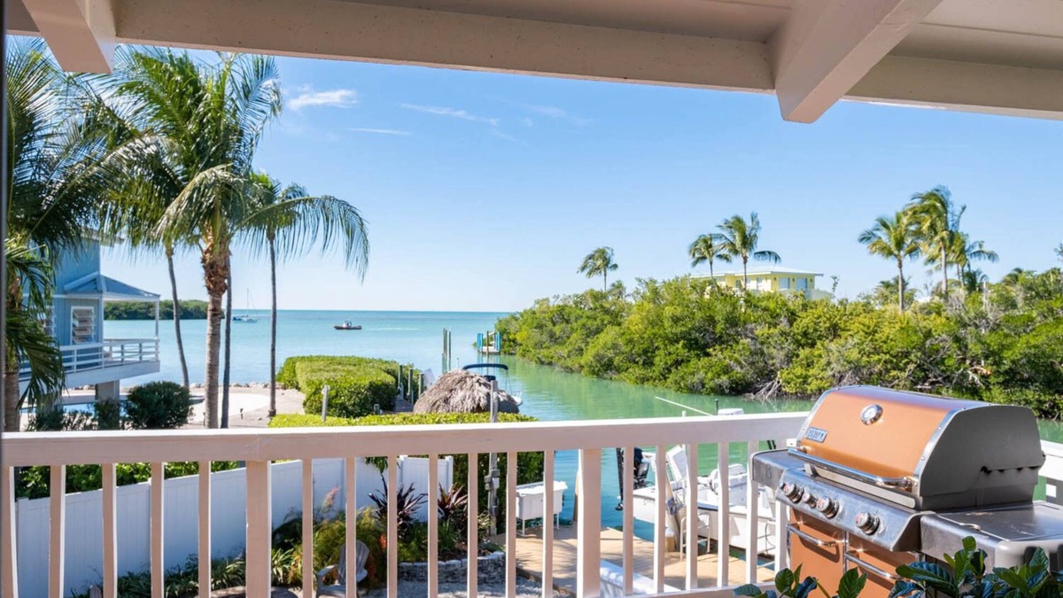 Toll Gate Shores House | "Islamorada Waterside Getaway: Prime Fishing, Sunset Views, Beachside Bliss!"