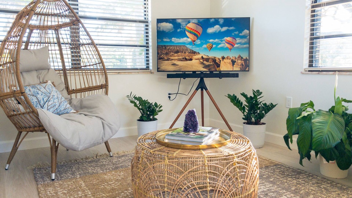 Fort Pierce Shores House | Island Beach Cottage: Your Zen Retreat by the Sea