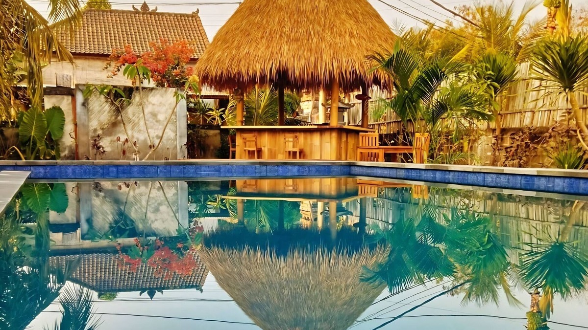 Mushroom Bay Villa | Island Garden Huts & Yoga Shala