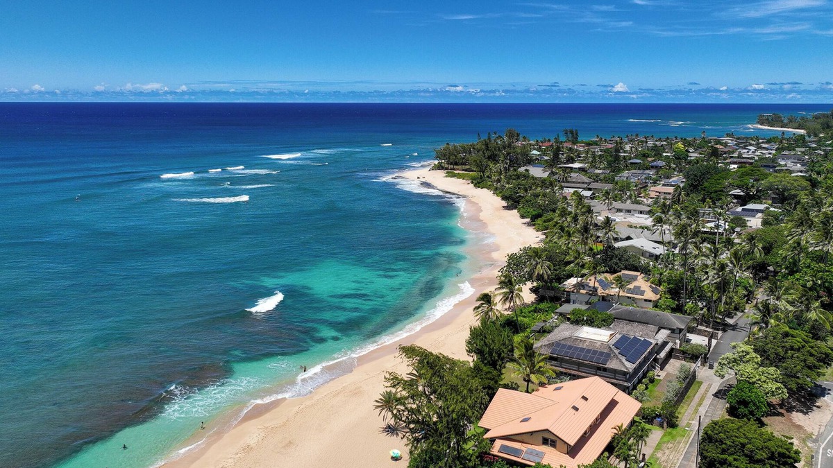 Pupukea House | Island-Style Beach Cottage at Sunset Point