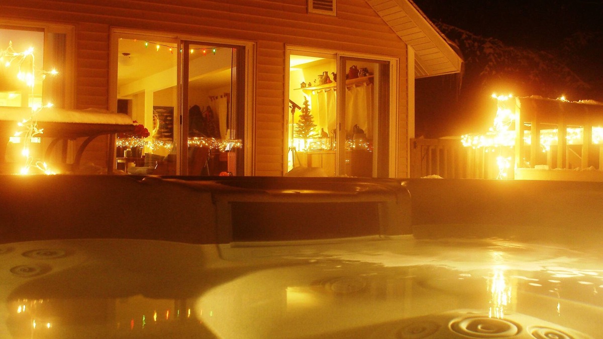 Poynette Cottage | Island View Hideaway-Peaceful, On Water, Canoe, Scenic, Birds, Nature, Sandbars!
