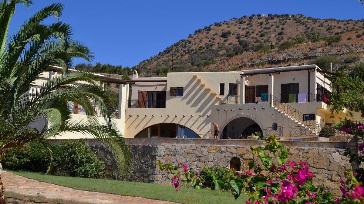 Agia Galini Villa | ISLAND VILLA sleeps 10 people