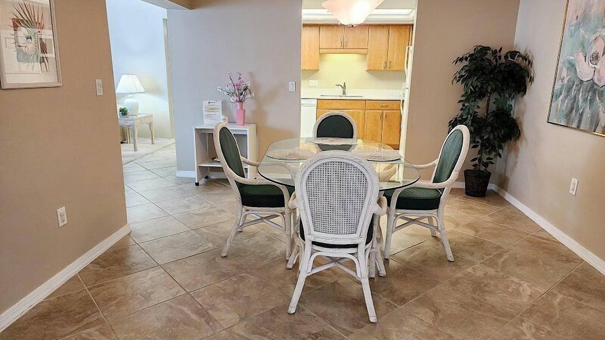 South Island Condo | Island Winds condo 601 is an exceptional sixth-floor vacation condo rental.