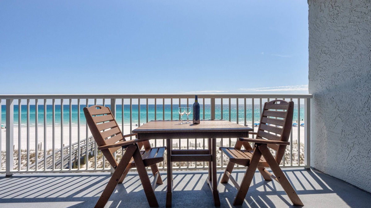Fort Walton Beach Condo | Islander #4001 | by Salt Water Vacations