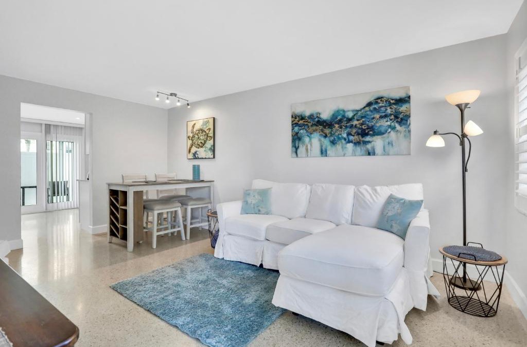 Dunedin House | Islander's Outpost