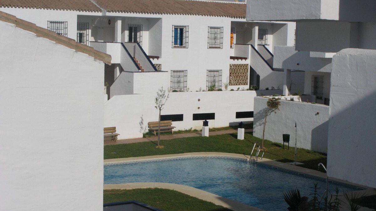 Islantilla Apartment | Islantilla: Islantilla, HUELVA Apartment home in the golf course, ideal for unwinding