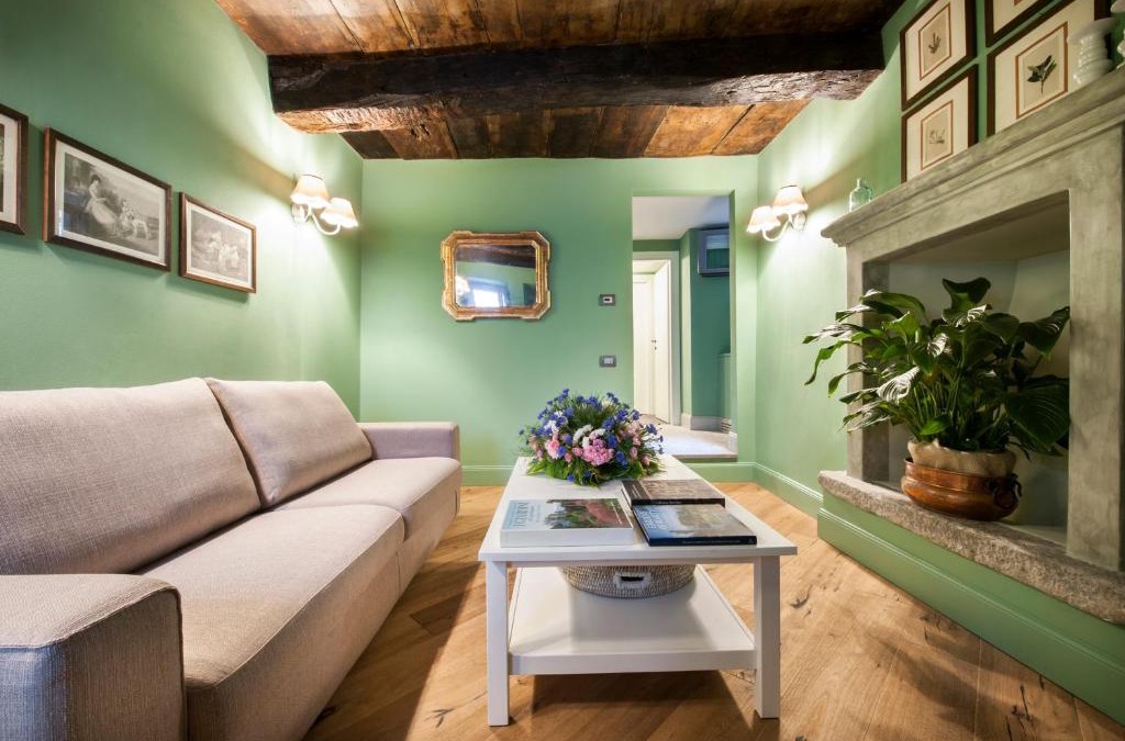 Carciano Apartment | Isola Bella Apartments - Via Villa 9