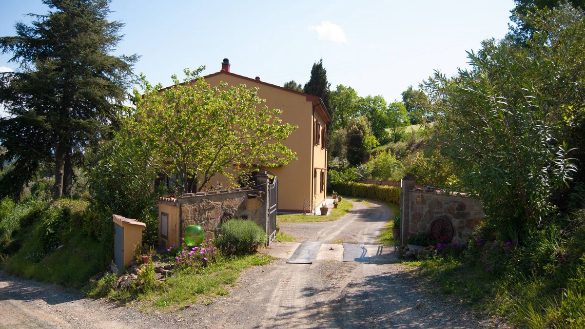 Riparbella Apartment | Isolated and peaceful farm located on the slopes of an enchanting valley
