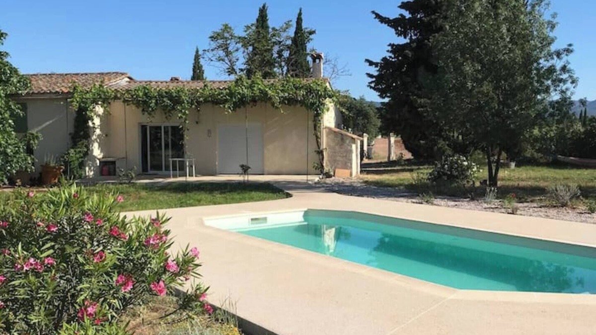 Ceyras Other | Isolated farmhouse in the heart of the vineyards
