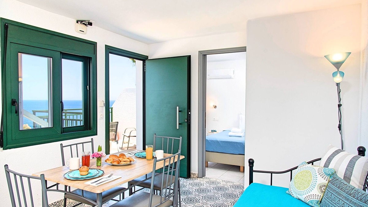 Istron Apartment | Istron Beachview Apartment