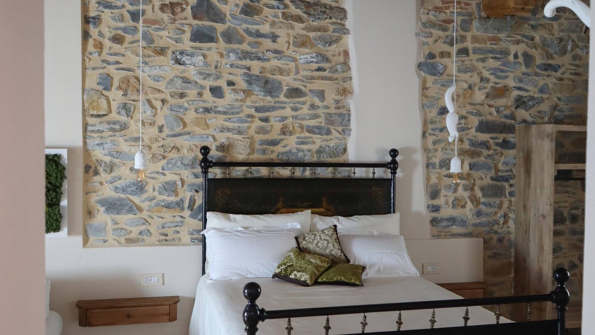 Castelnuovo di Val di Cecina Bed & Breakfast | Camera Privata in B&B in Antico Borgo Medioevale