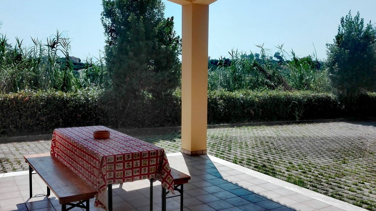 Cupra Marittima Villa | Villa in the countryside just steps from the sea