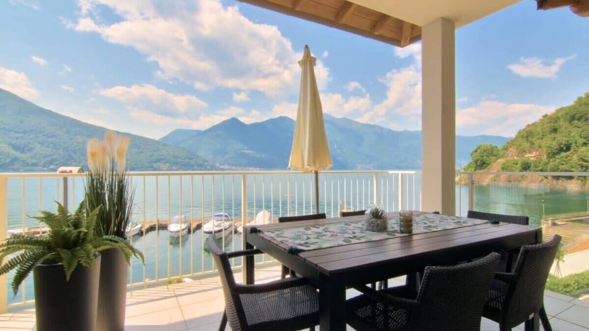 Maccagno Apartment | Lake Maggiore apartment with lake views