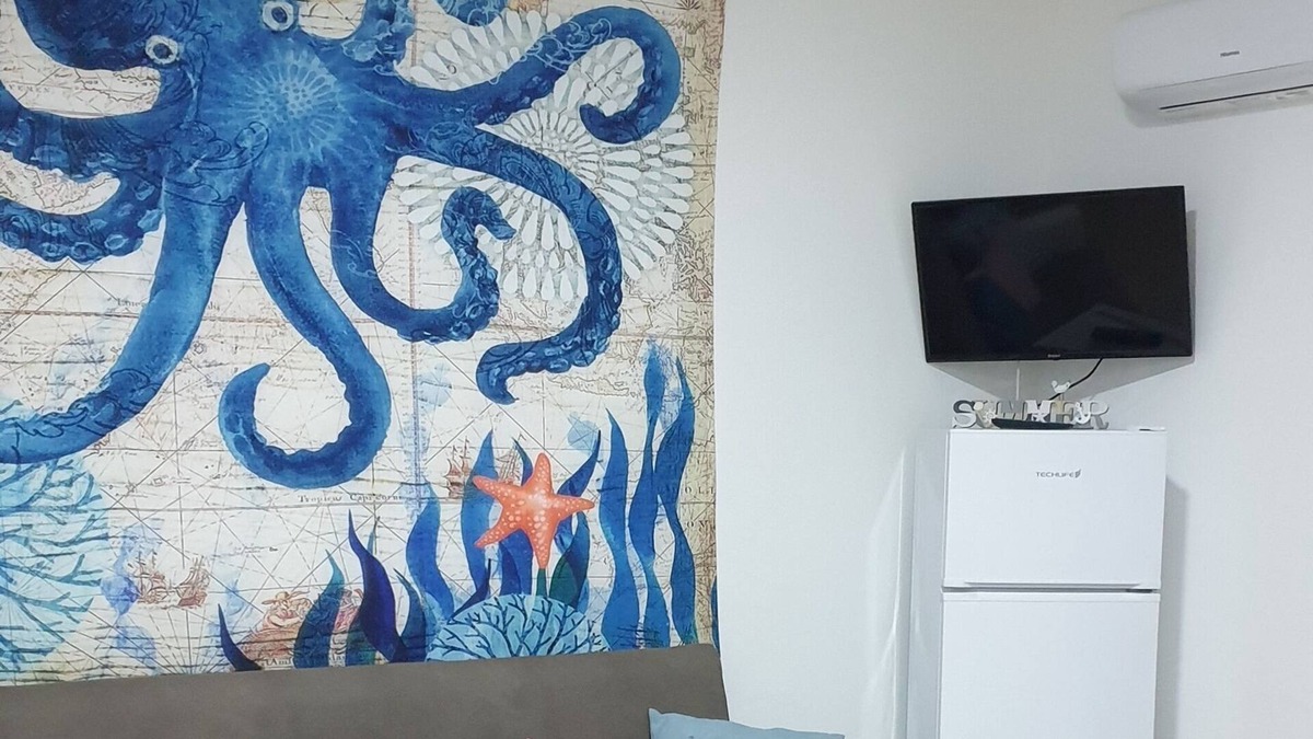 Santa Maria del Cedro Apartment | Prime location 1 bed flat 200 meters from beach