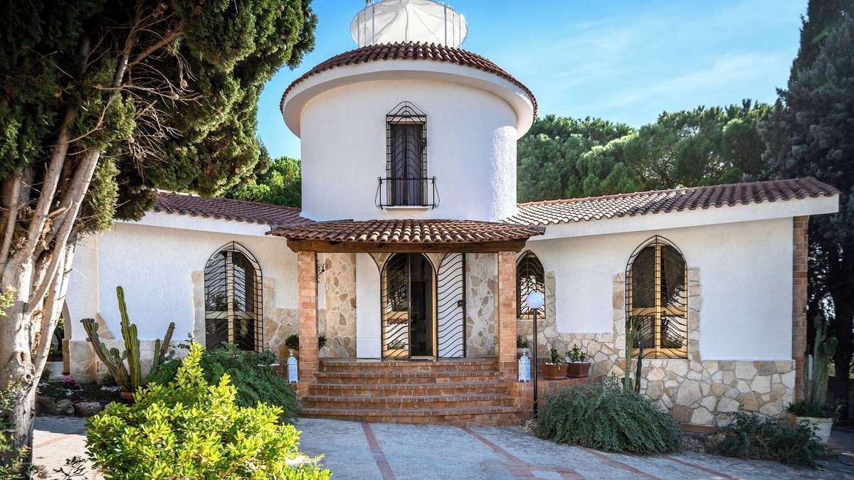 Monti D'arena-Bosco Caggione Villa | Villa Domina Levante