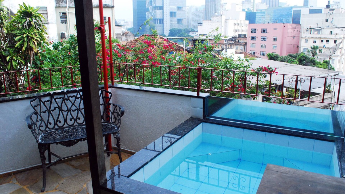 Lapa House | It's delicious! Also for Companies. Selaron Staircase. 600 Wi-Fi speed.