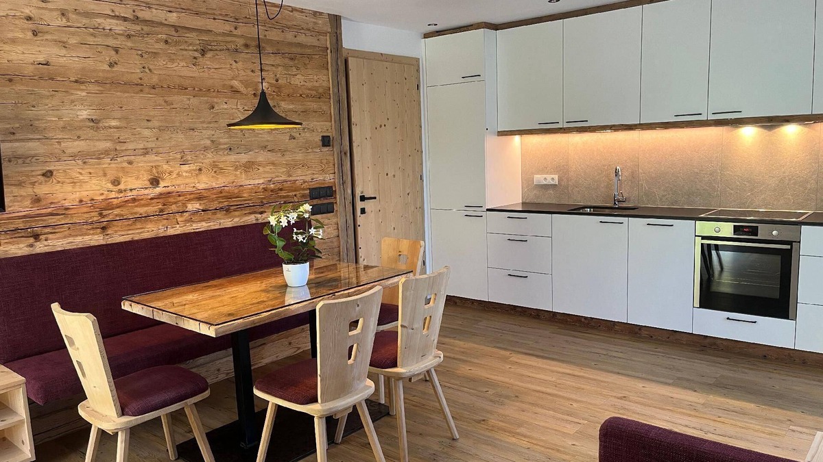 Santo Stefano Apartment | Holiday apartment Sankt Lorenzen (San Lorenzo di Sebato) for 1 - 4 persons with 1 bedroom - Holiday