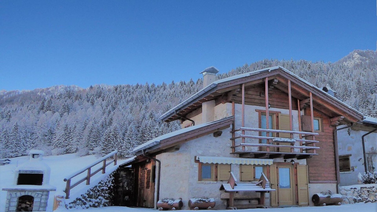 Transacqua House | Hut in Trentino with Dolomites View