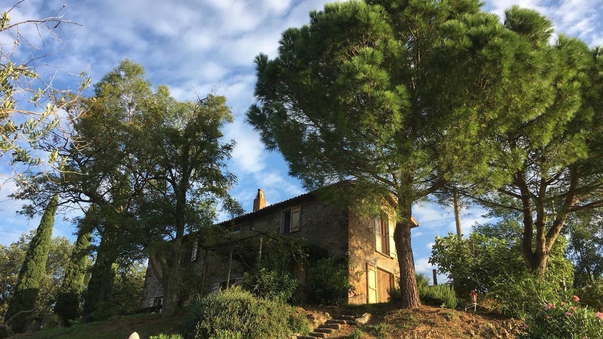 Celleno House | Italian villa with pool and stunning views over the Tiber Valley.