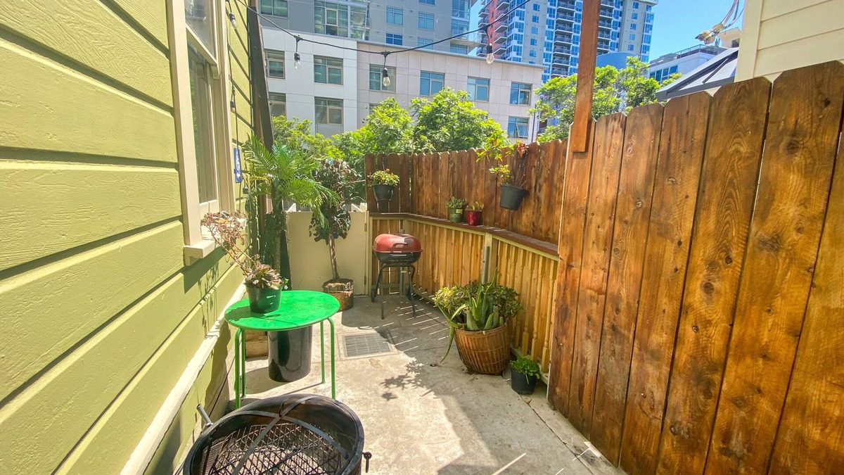 Little Italy Hostel | ITH San Diego Adventure Hostel