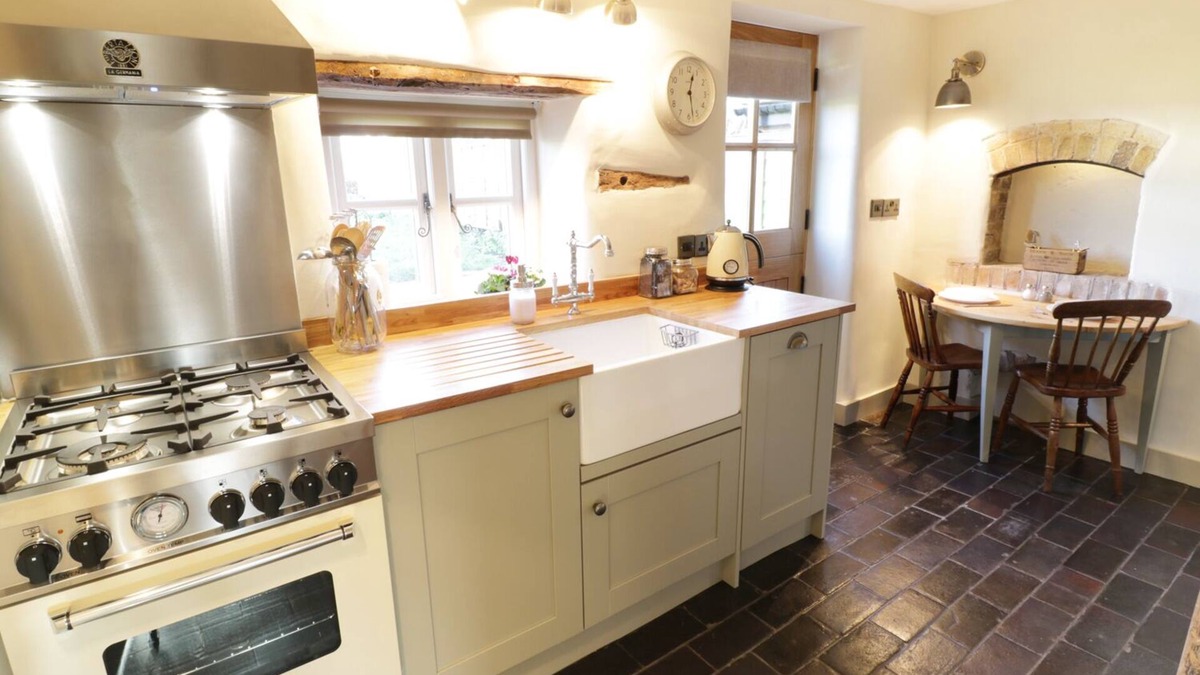 Moreton Cottage | Ivy Cottage