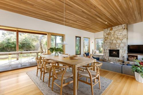 Rye House | Ivy Tyrone -Gas heated Pool Stunning renovation