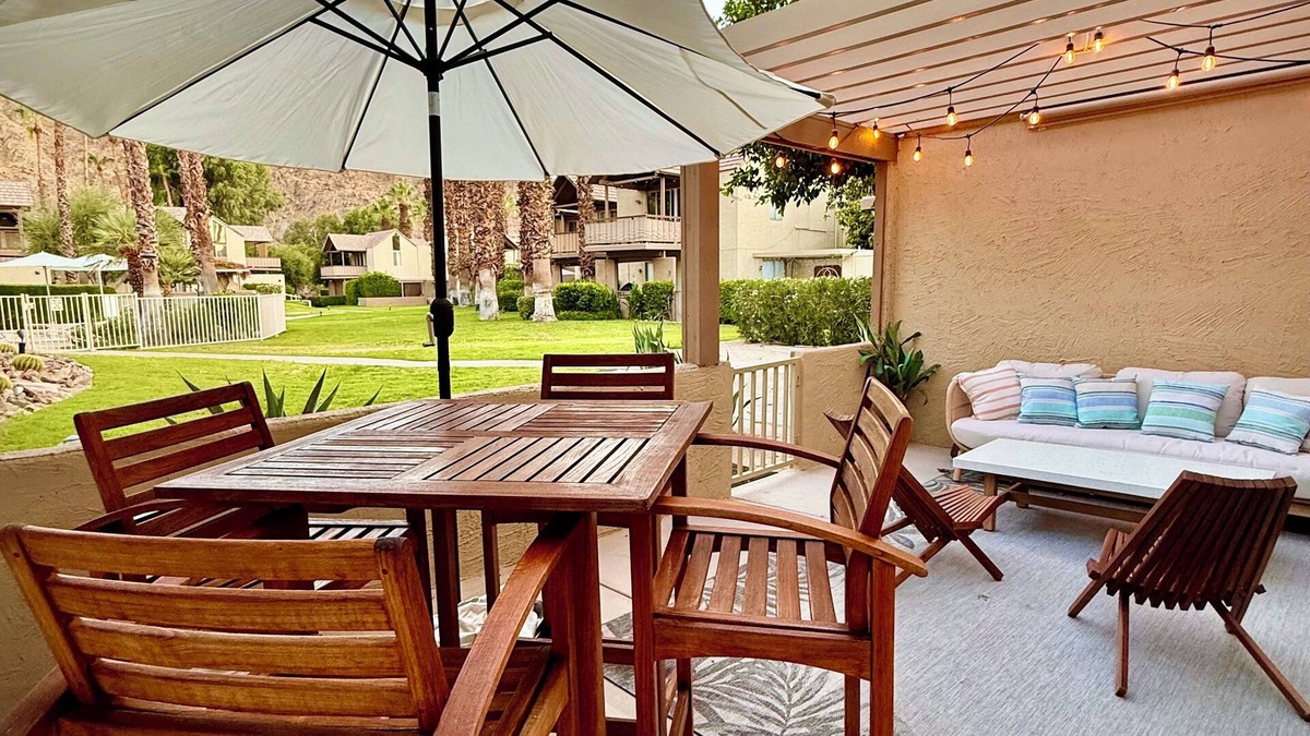 Indian Wells Condo | IW 1 Bedroom Condo, Awesome Patio with Pool and Mountain Views