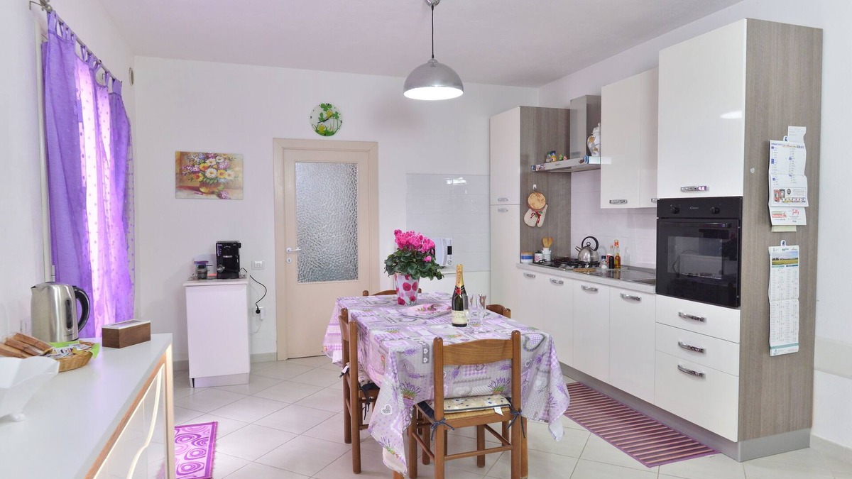 Pula Apartment | IzzHome Regina Margherita