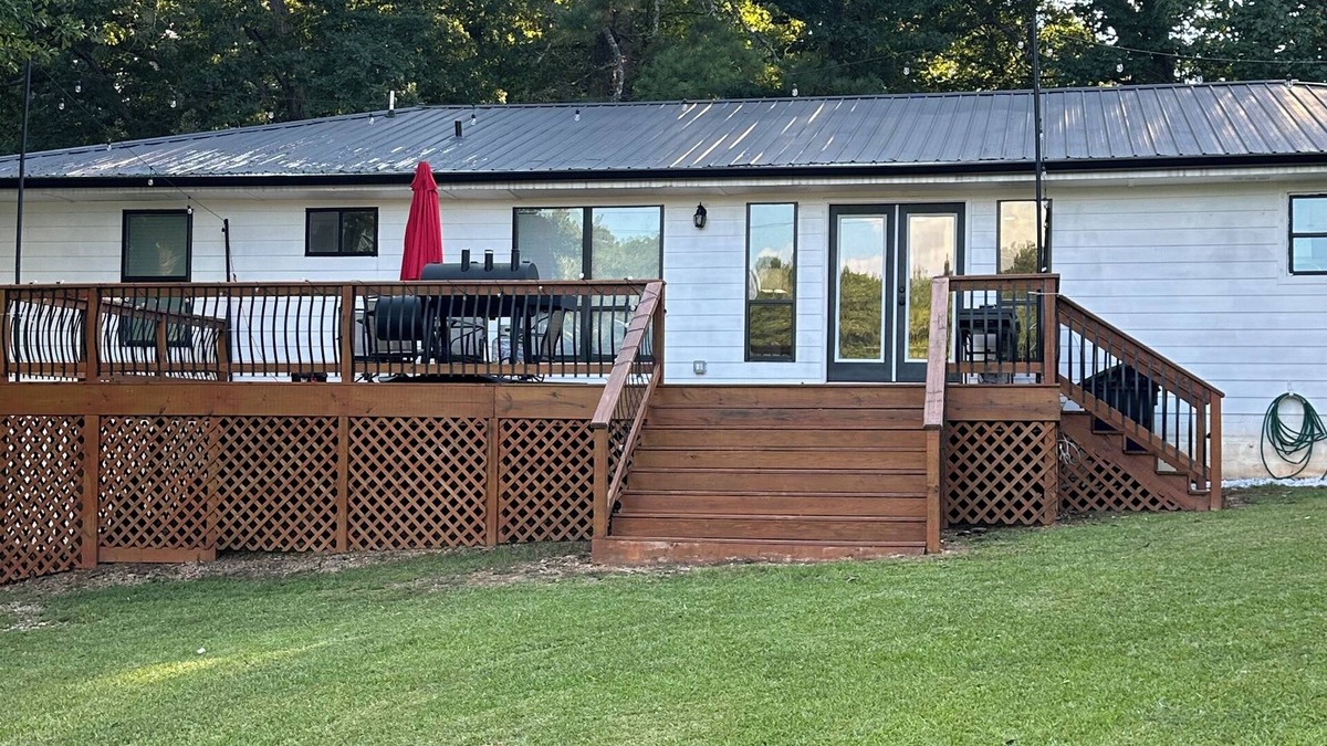 Griffin House | J&A's Hideaway