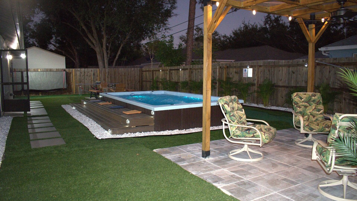 Lake Sarasota House | J&K Dream Home in Sarasota near of Siesta Key. Enjoy our modern, renovated house