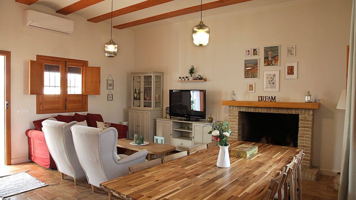 Montellano Ski Chalet | J&V HOUSE