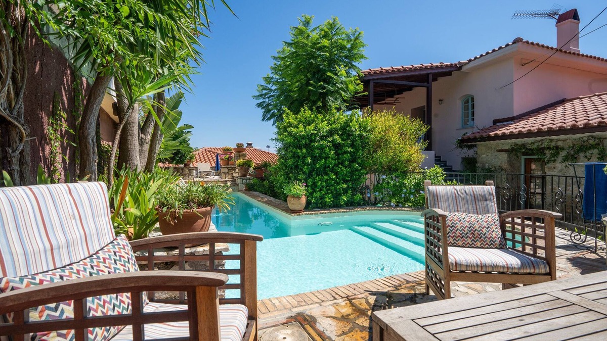 Platanos House | Jacaranda House Peloponnese