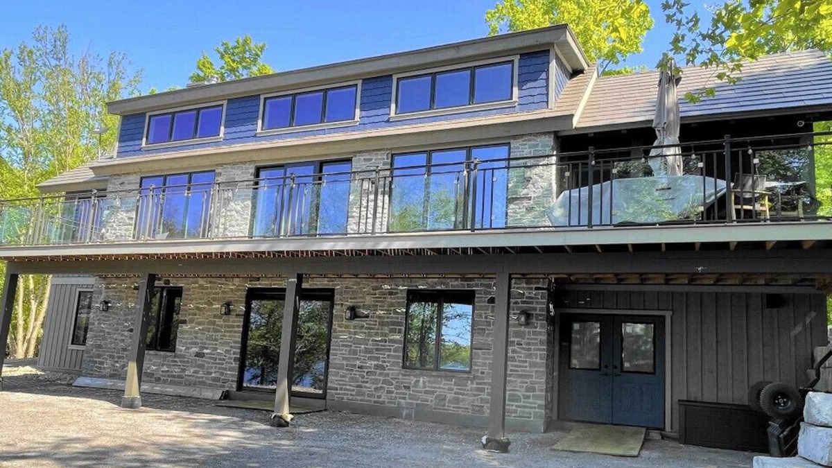 North Kawartha House | Jack Lake - Lake House Estate
